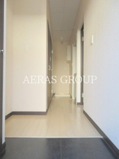 Room image 12