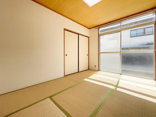 Room image 10