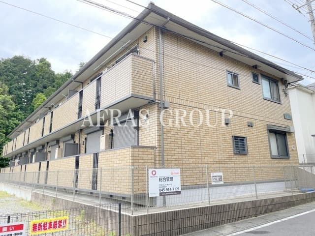 Main exterior of Flora ✨[RT]