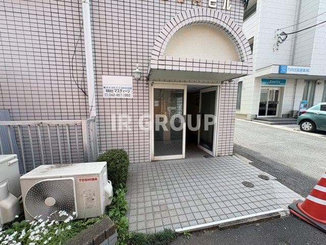Room image 13