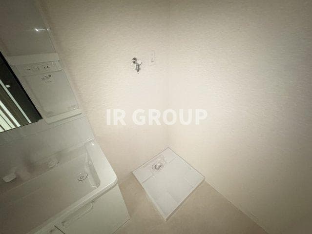 Room image 11