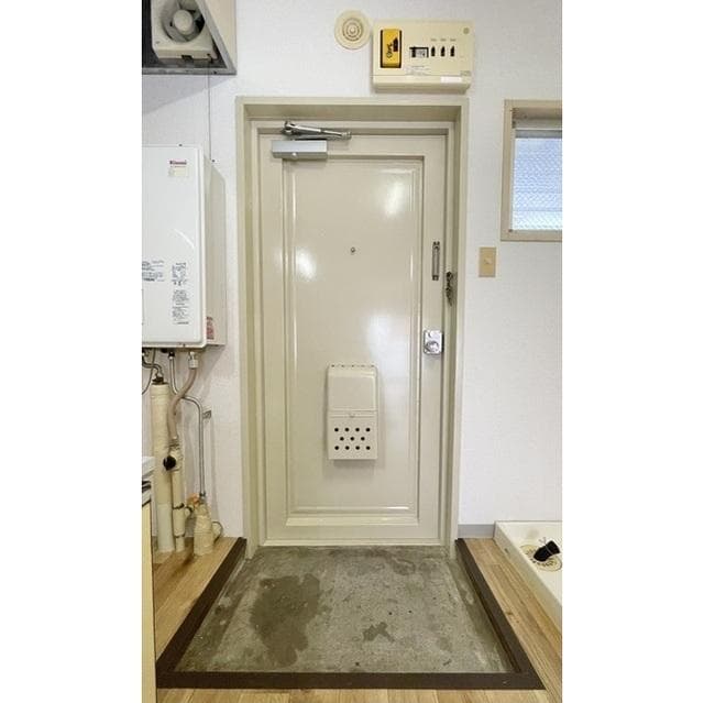 Room image 10