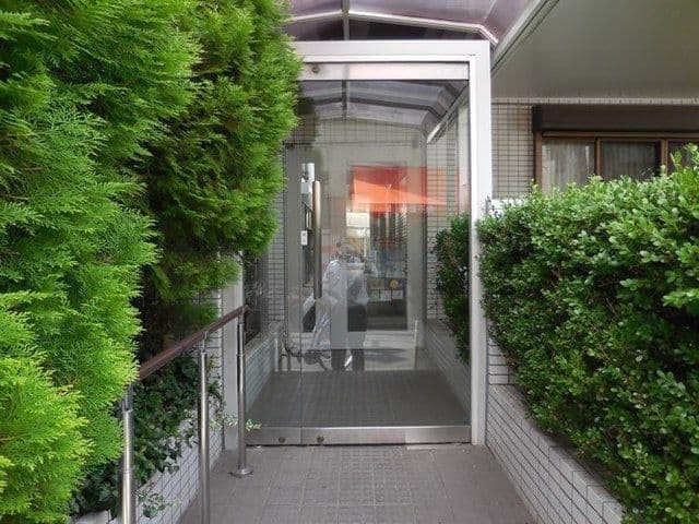 Room image 12