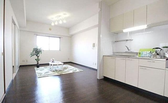 Preview interior of Azamino Court Hills