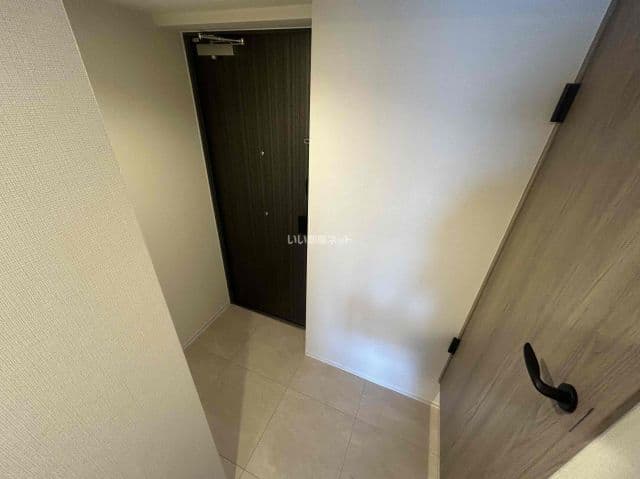 Room image 12