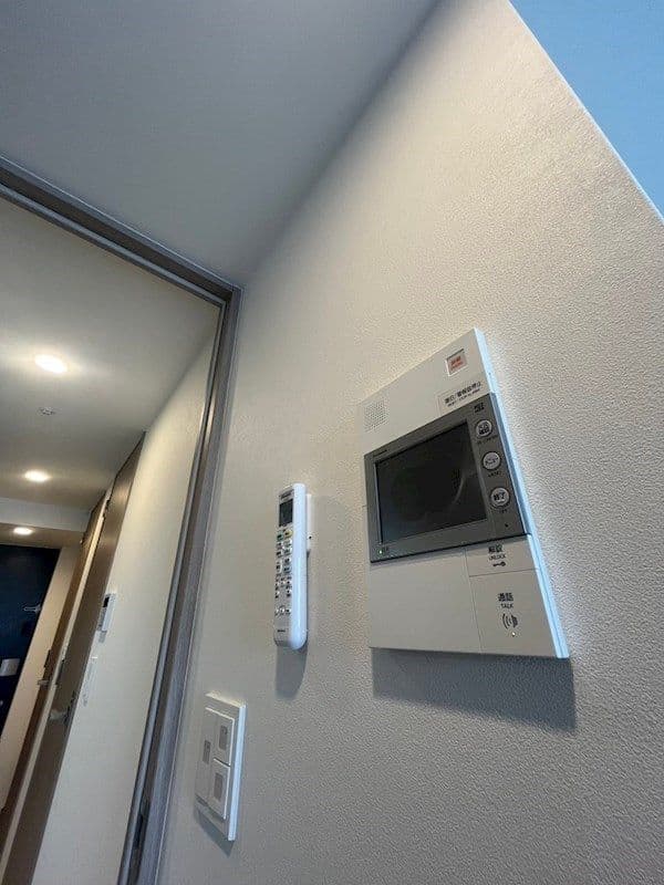 Room image 11