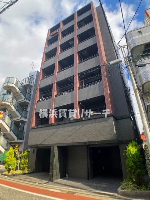 Main exterior of Le'a Yokohama Avenir 201  