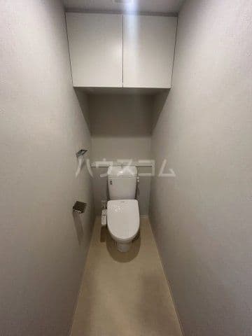 Room image 8