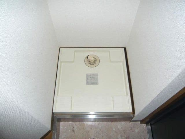 Room image 9
