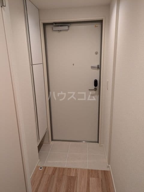 Room image 10
