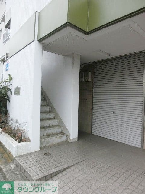 Room image 12