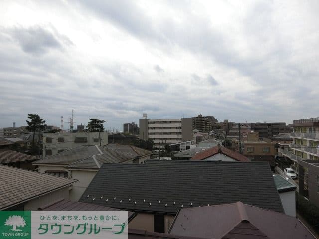 Room image 13