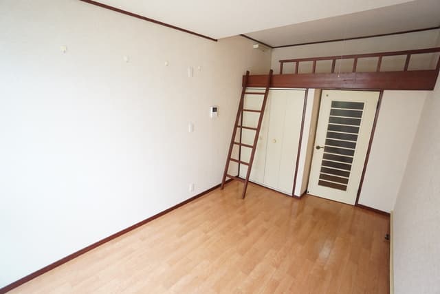 Preview interior of Estate Pia ✨[RT]