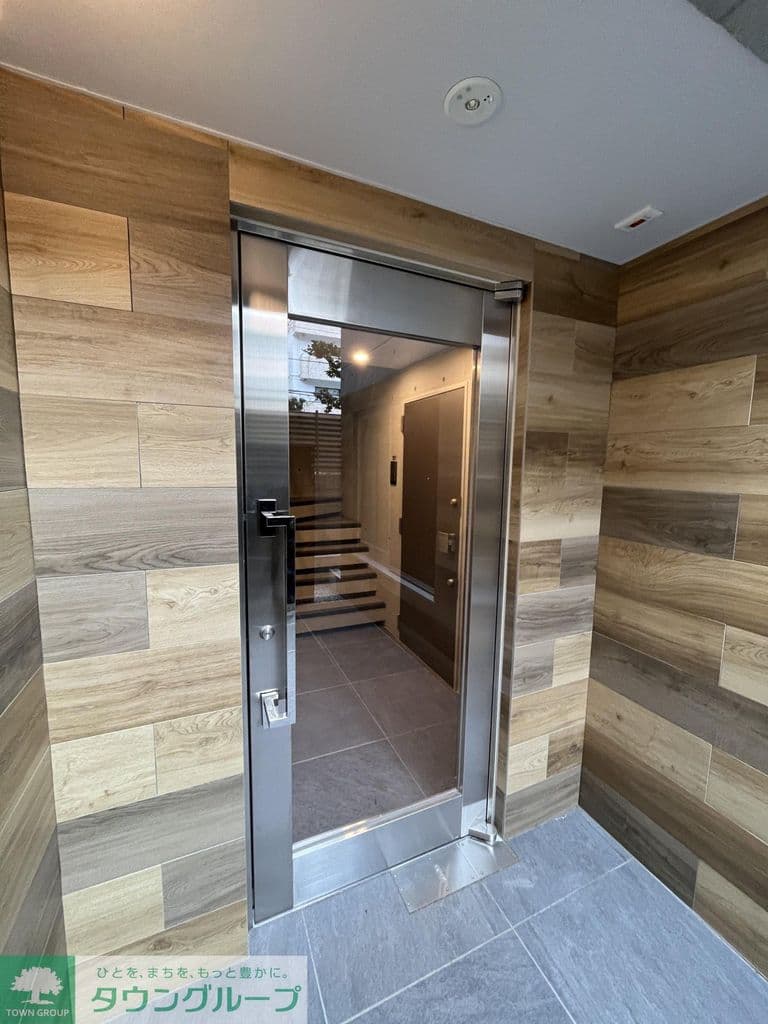 Room image 12