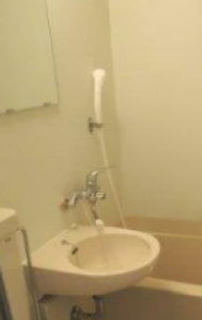 Room image 9