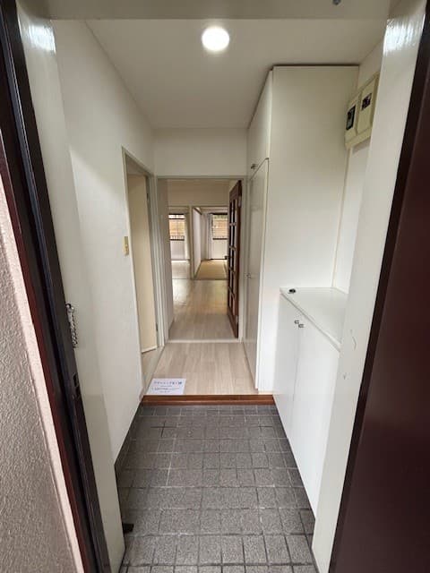 Room image 12