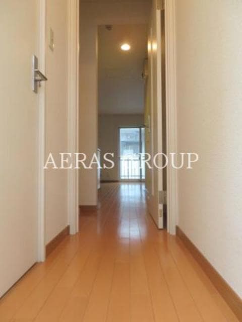 Room image 13