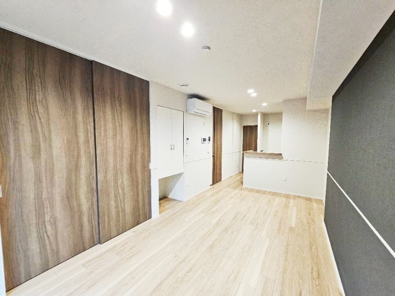 Preview interior of Adelaide Flats ✨[RT]
