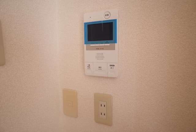 Room image 9