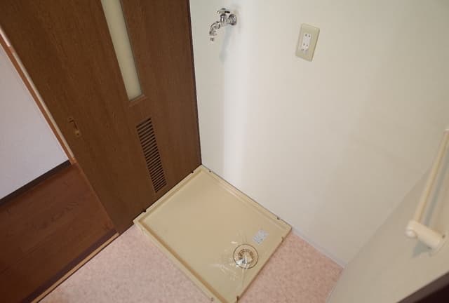 Room image 15