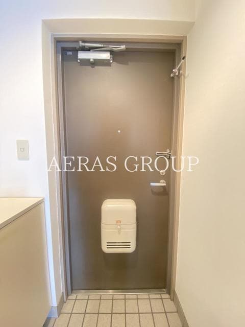 Room image 12