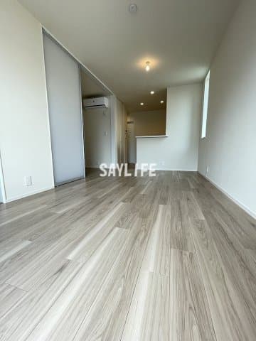 Preview interior of Reve Rise Shin-Osaka 202  