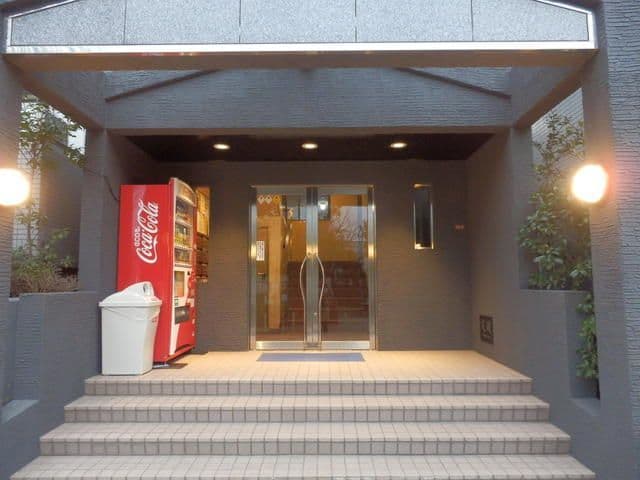 Room image 12