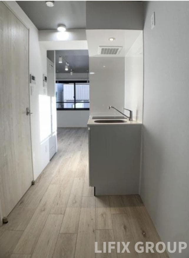 Room image 14