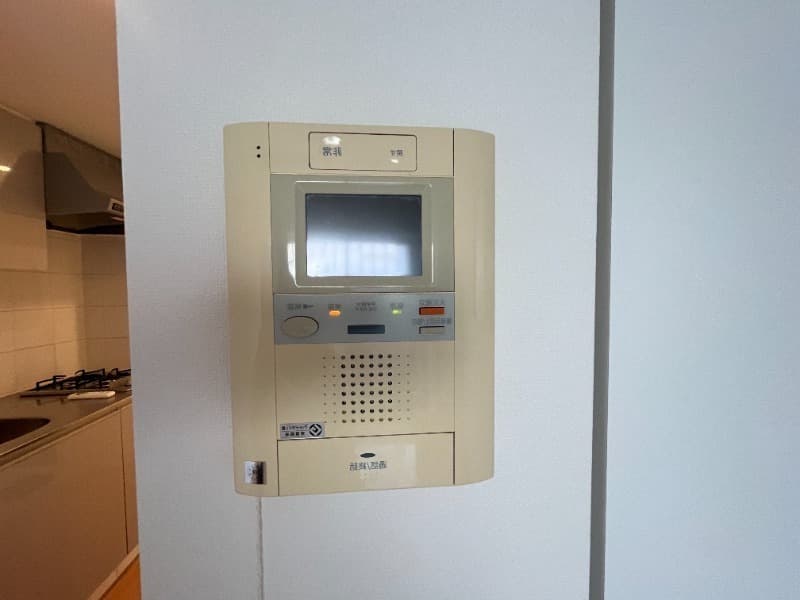 Room image 11