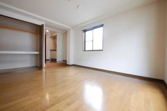 Room Image 00010867