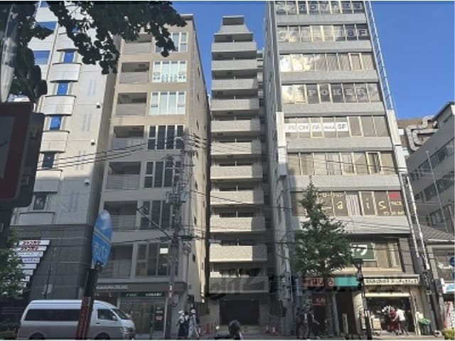 Main exterior of Esleed Shijo Kawaramachi