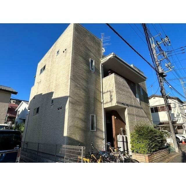 Main exterior of Comfort Maison Higashihiraga