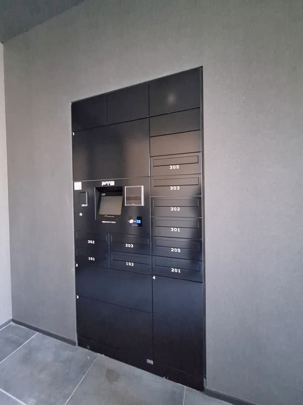 Room image 12
