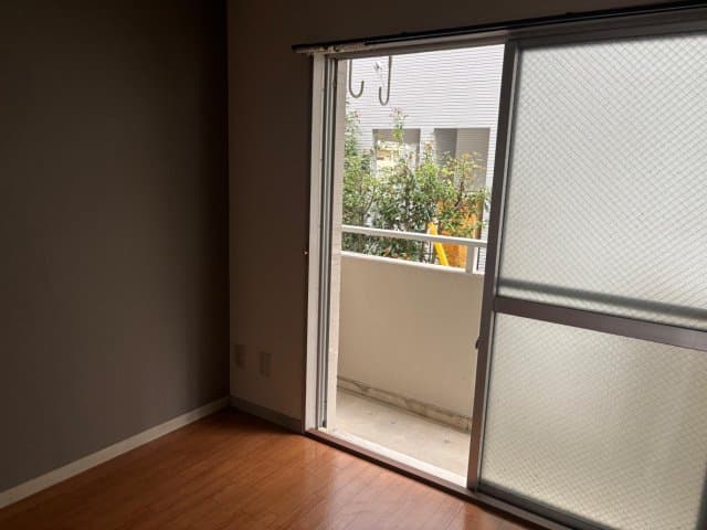 Room image 14