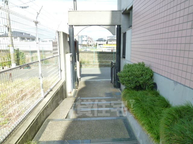 Room image 12