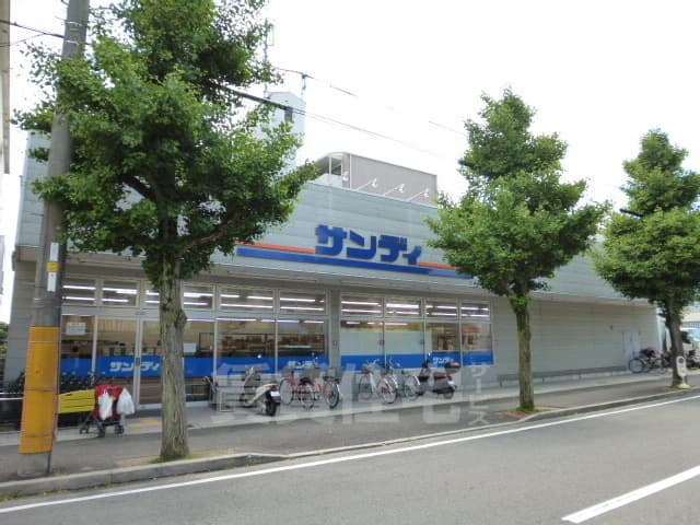 Room image 16