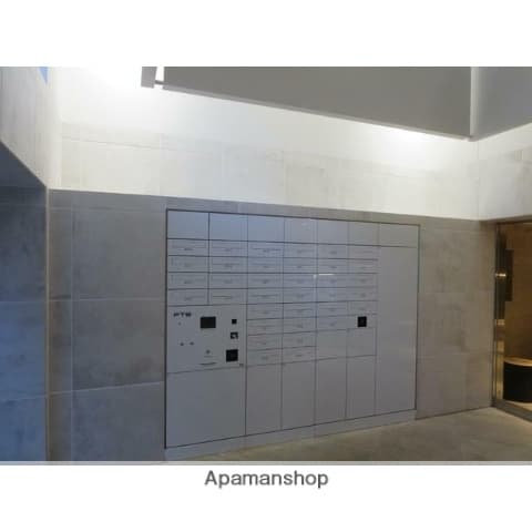 Room image 13