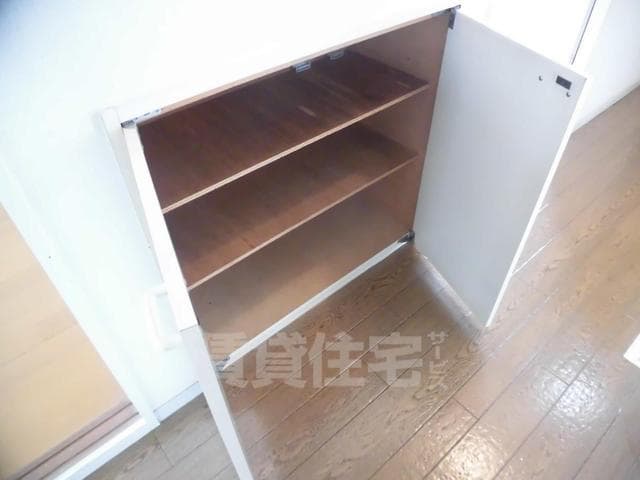 Room image 12