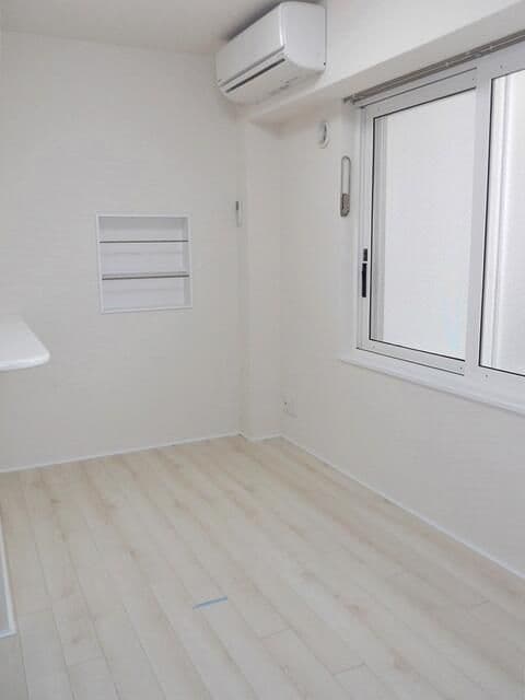 Room image 10