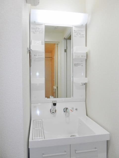 Room image 9