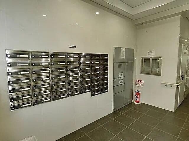 Room image 11