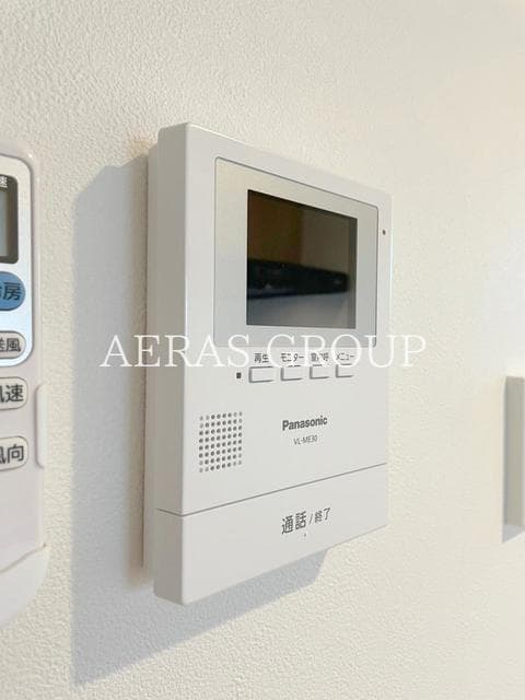 Room image 11
