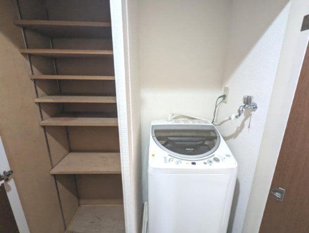 Room image 10