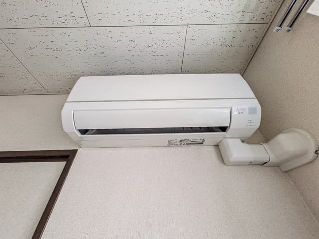 Room image 11