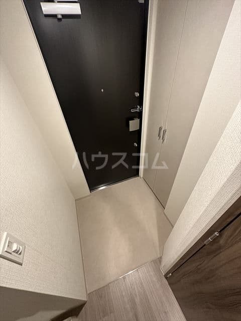 Room image 12
