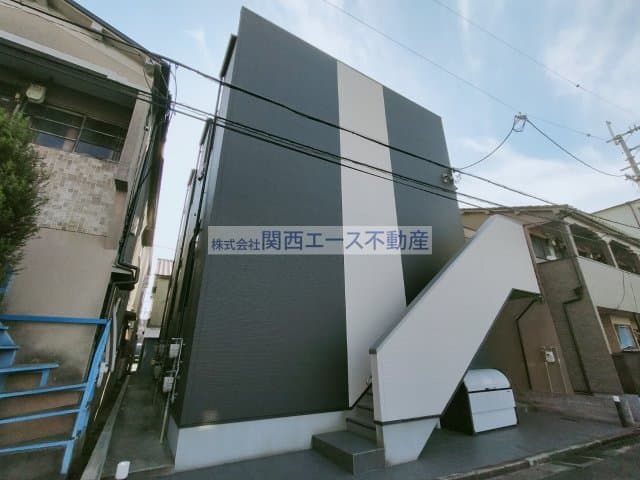 Main exterior of Success Wakae Higashimachi