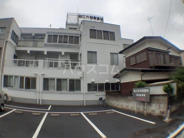Room image 14