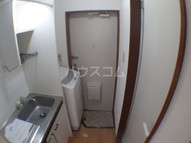 Room image 13