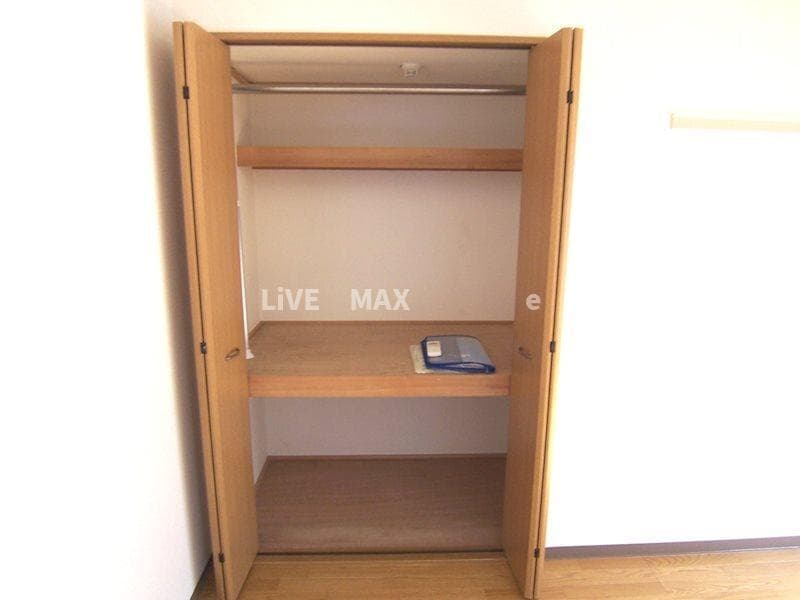 Room image 10