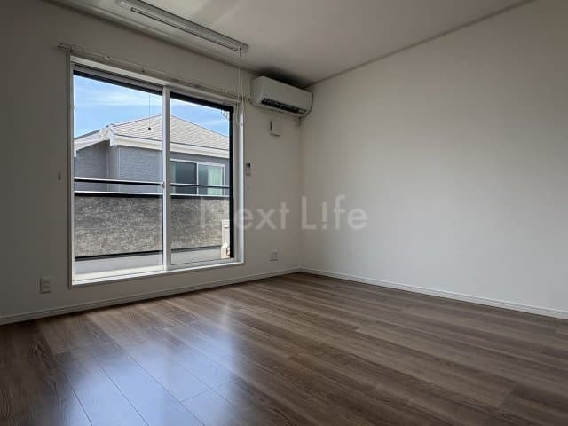 Preview interior of Alma Court Mangaji